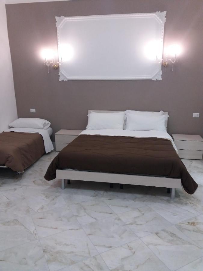 B&Bhotel Emmanuel Napoli Exteriör bild