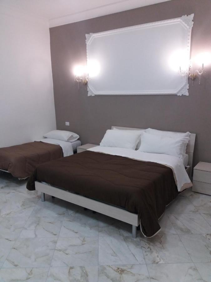 B&Bhotel Emmanuel Napoli Exteriör bild