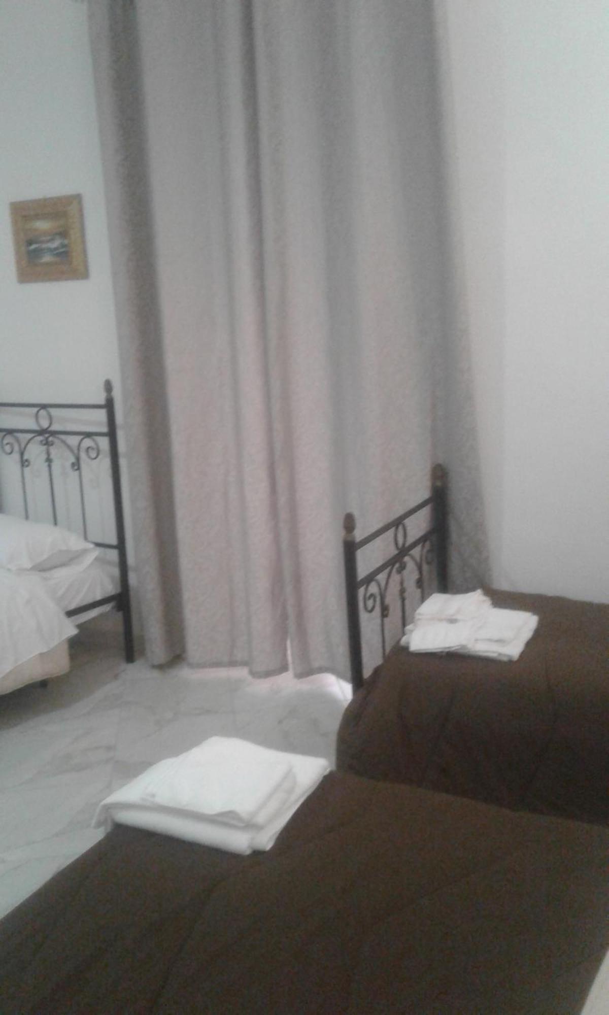 B&Bhotel Emmanuel Napoli Exteriör bild